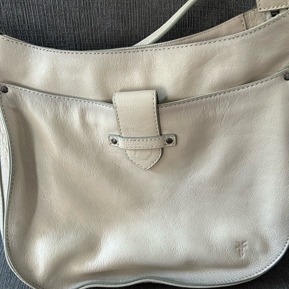 Large Olivia Leather Crossbody Shoulder Bag in Parchment